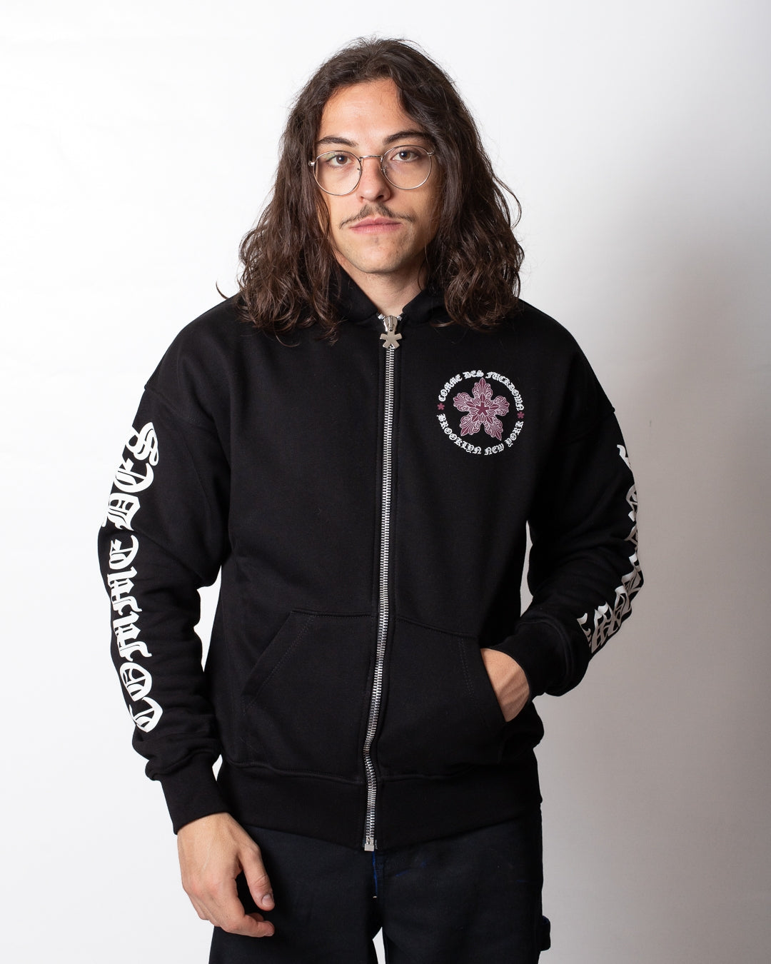 Felpa Comme des Fuckdown fullzip con cappuccio e stampa gothic uomo