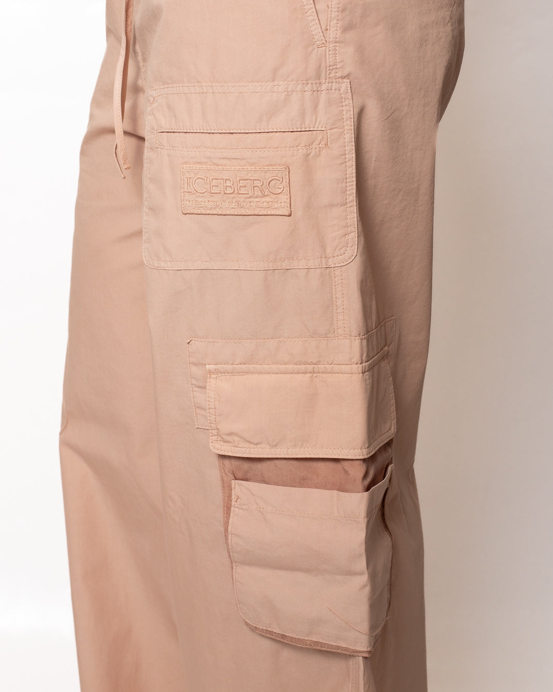 Pantalone Iceberg cargo con patch logata donna
