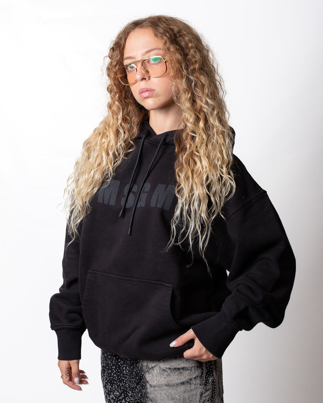 Felpa MSGM con cappuccio e logo tono su tono