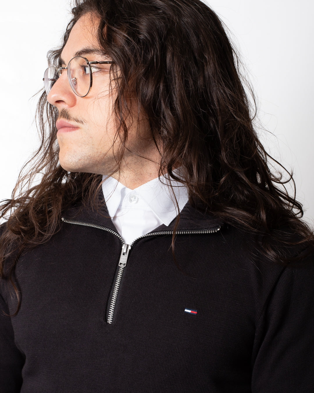 Maglia Tommy Jeans mezza zip con logo minimal uomo