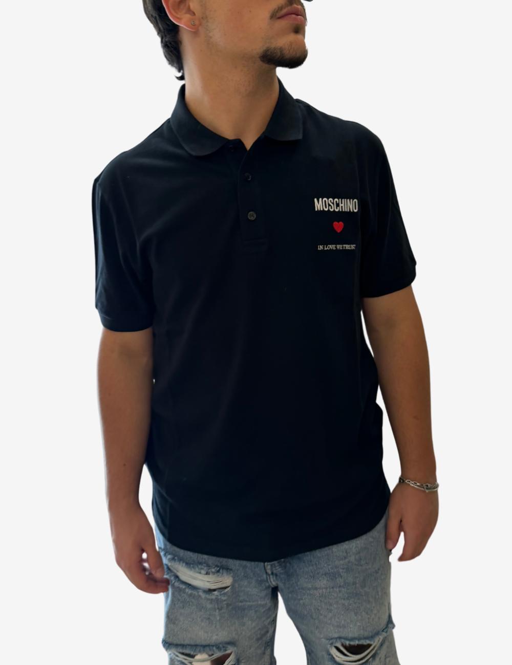 Polo Moschino "In love we trust" con ricamo uomo