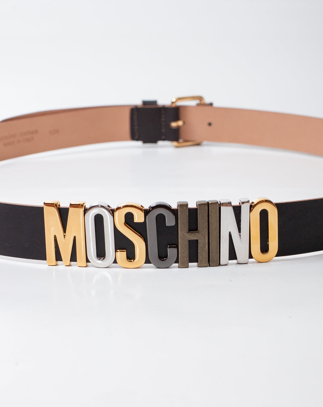 Cinta Moschino in pelle con logo in metallo