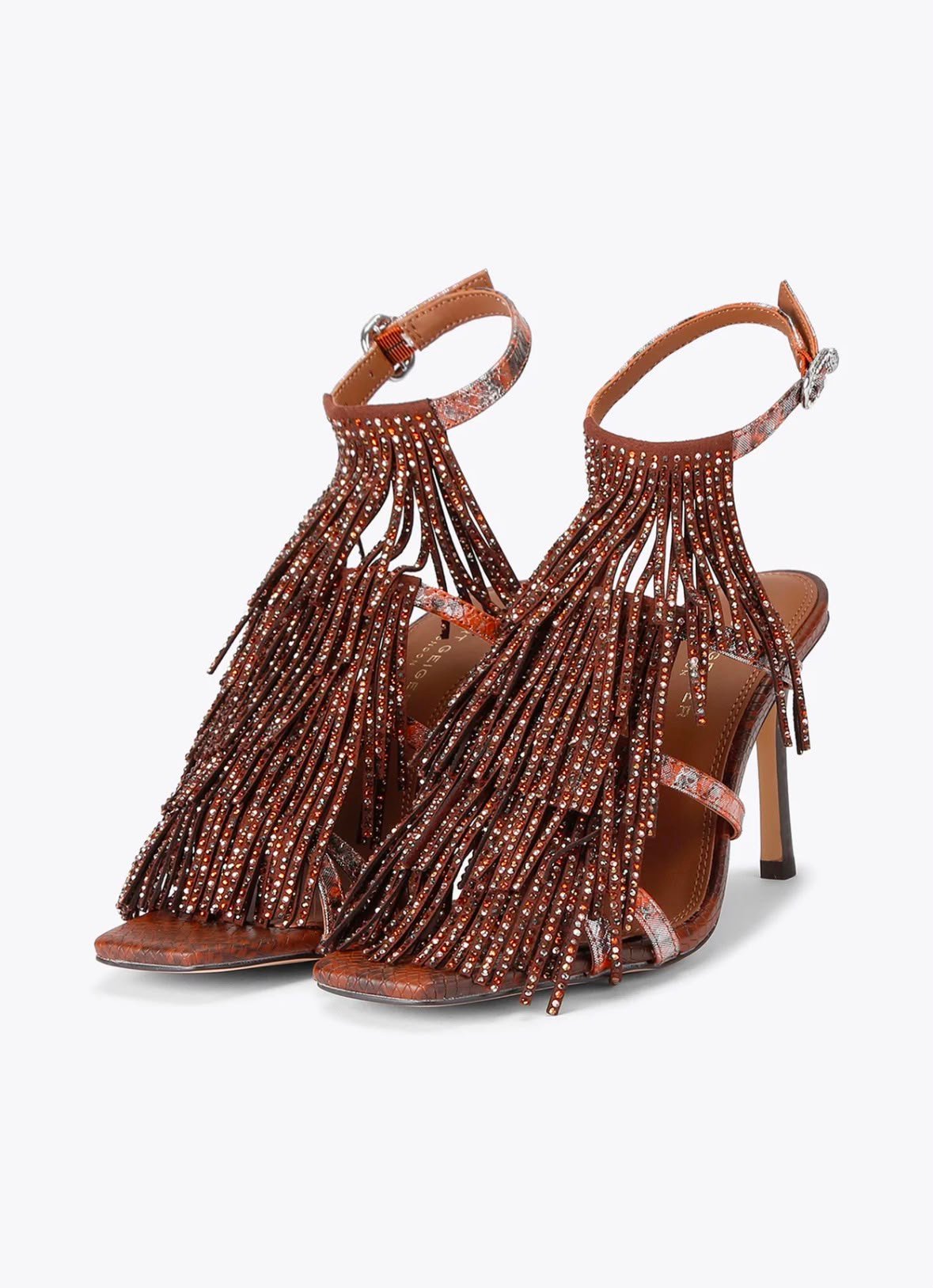 Tacchi Kurt Geiger con frange brillantinate