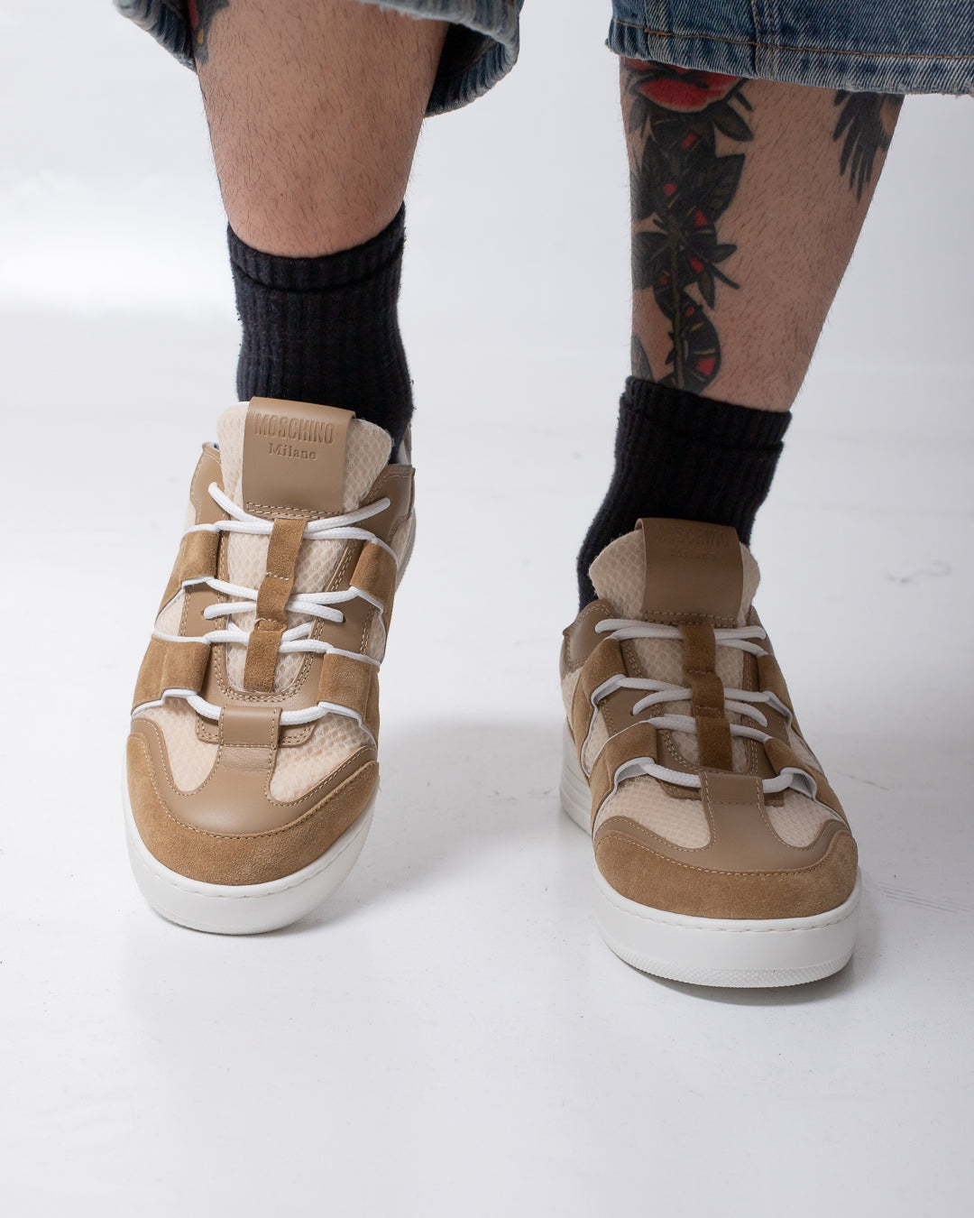 Sneakers Moschino in rete con dettagli in camoscio uomo