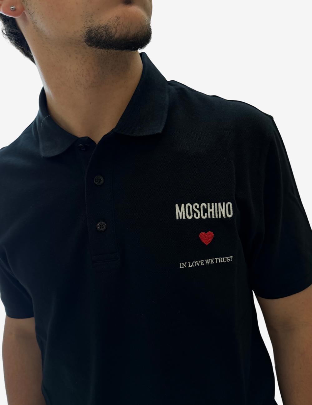 Polo Moschino "In love we trust" con ricamo uomo