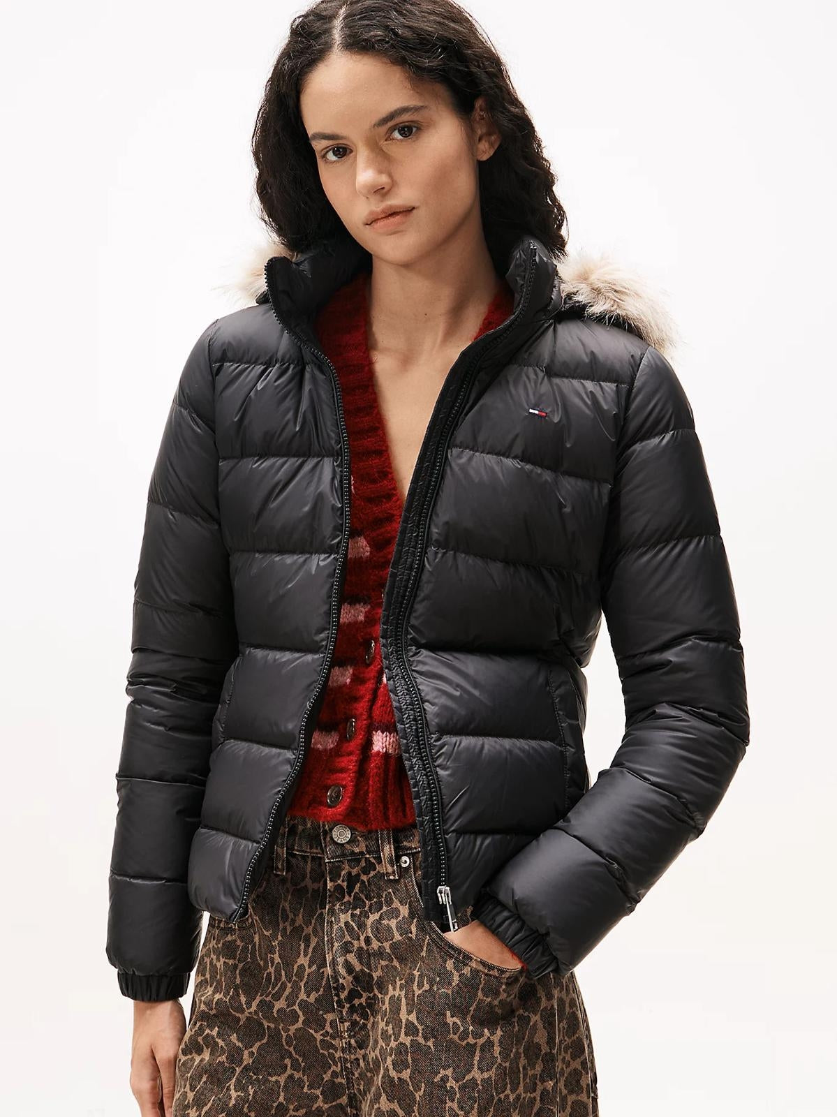 Giubbotto Tommy Jeans con ecopelliccia e logo flag donna