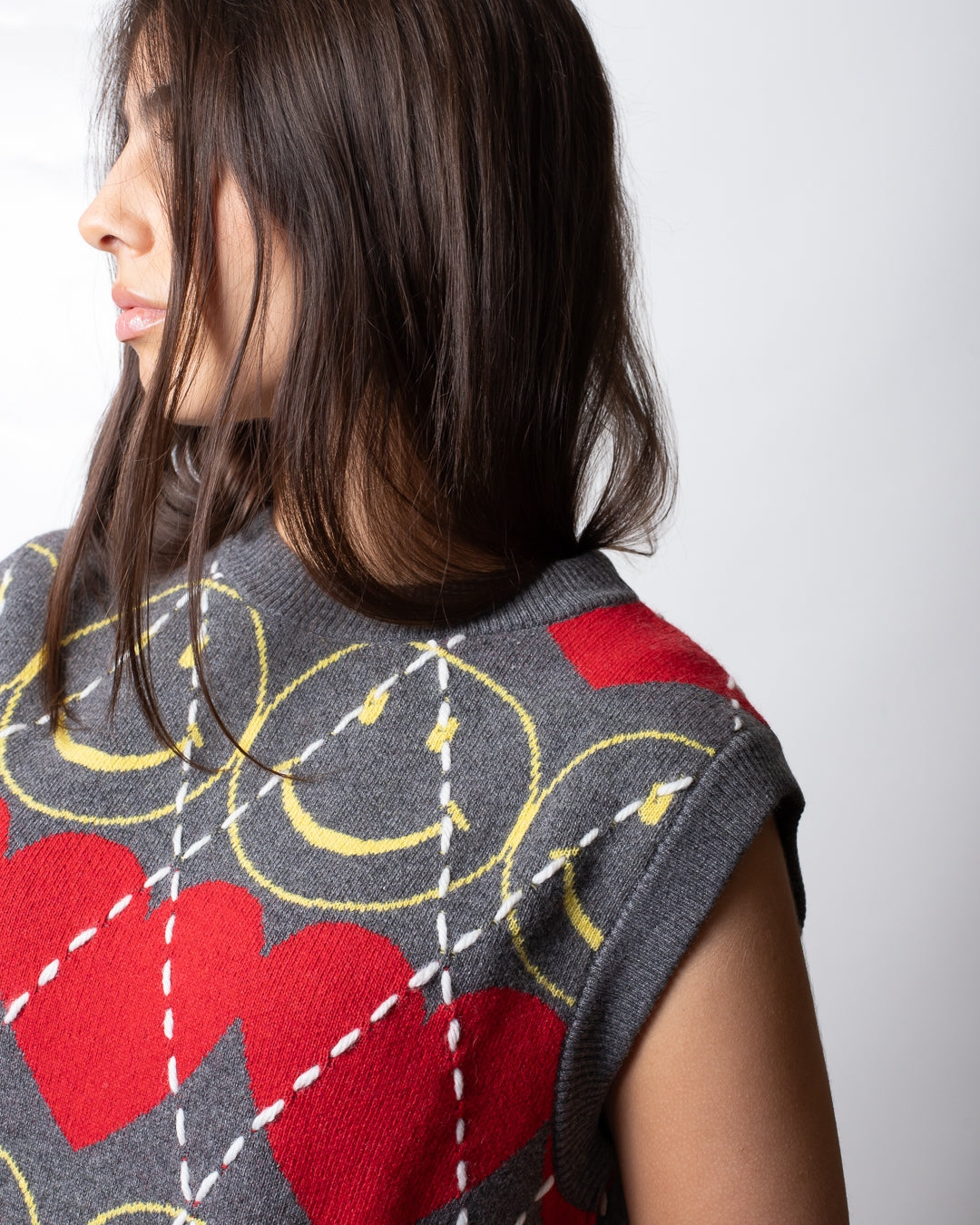 Gilet Moschino "Smiley Capsule" girocollo con ricami all-over