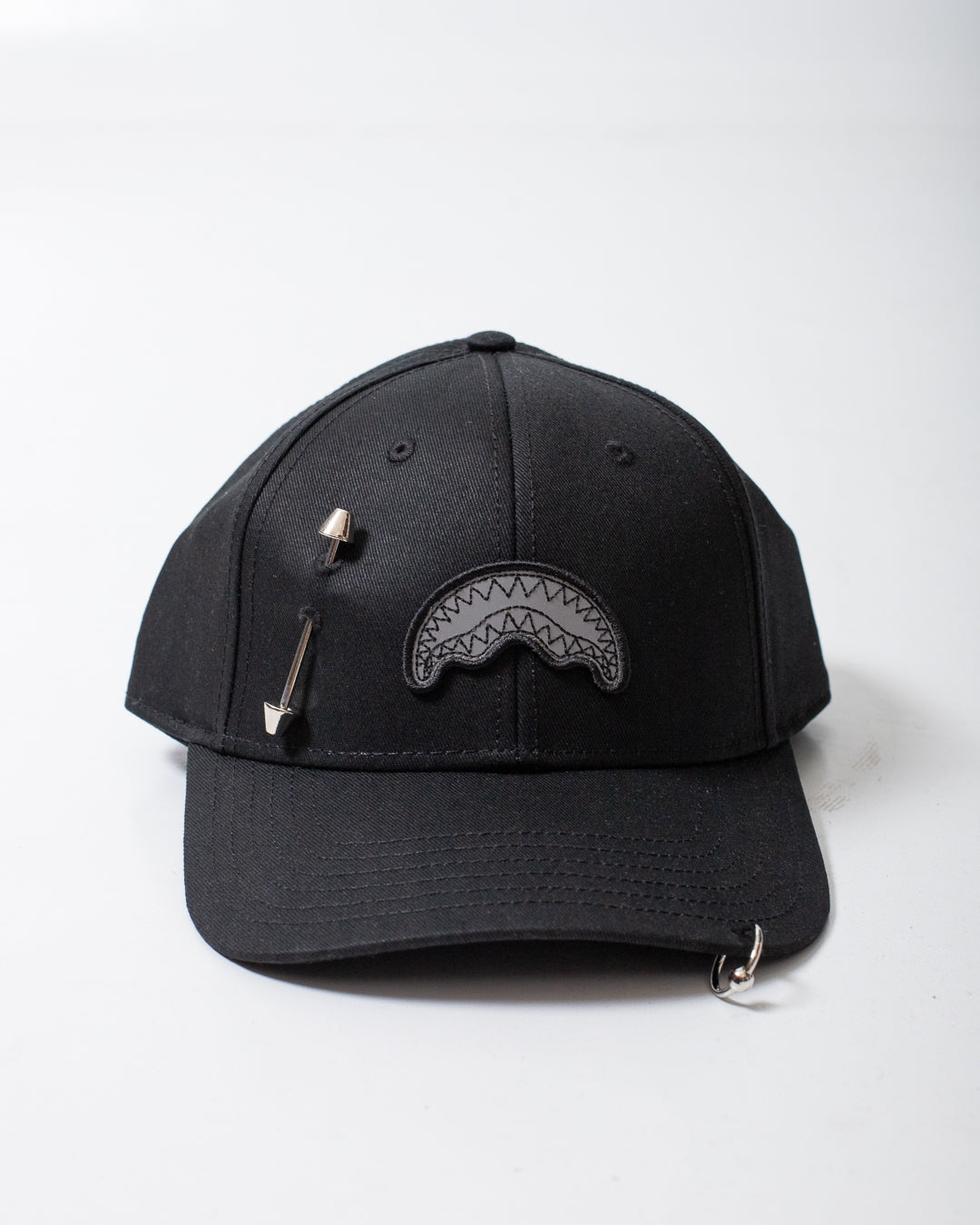 Cappello Sprayground "Piercing" con logo ricamato
