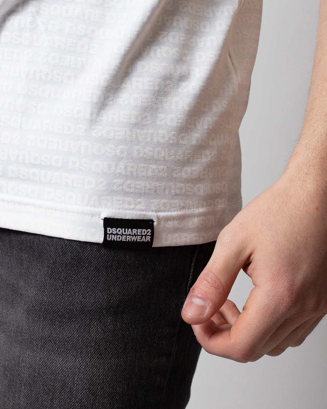 T-Shirt Dsquared2 con logo all-over uomo