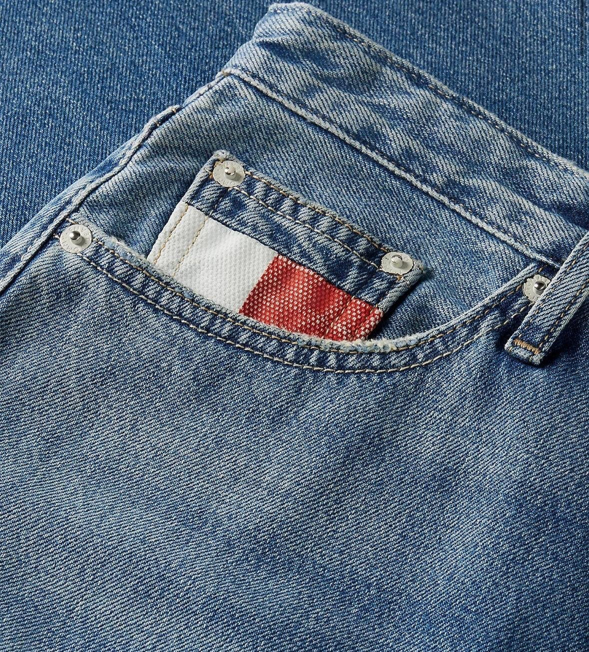Jeans Tommy Jeans wide leg con bandiera e patch logo