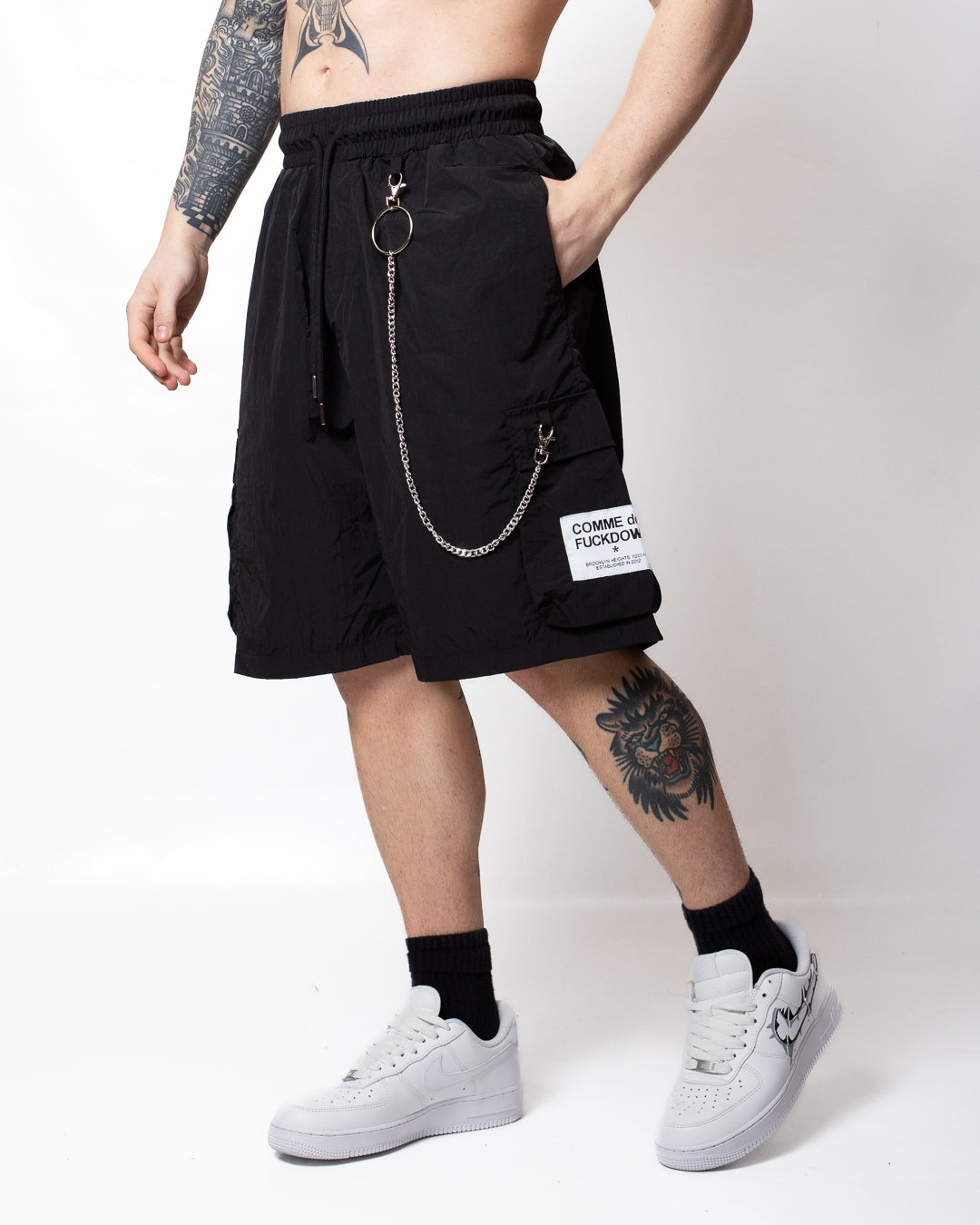 Bermuda Comme des Fuckdown in nylon con catena uomo