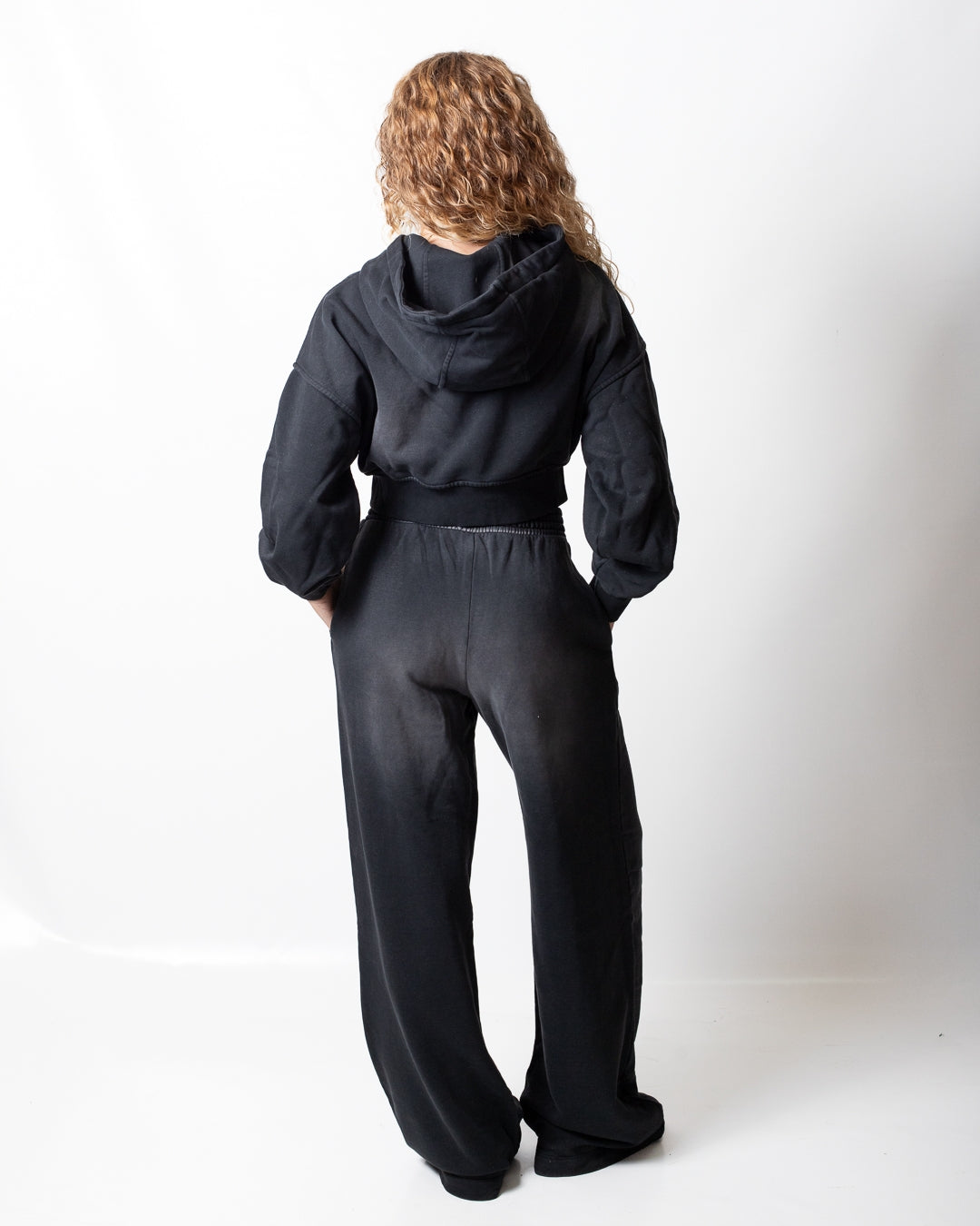 Pantalone Comme des Fuckdown in felpa con nervature e ricamo donna