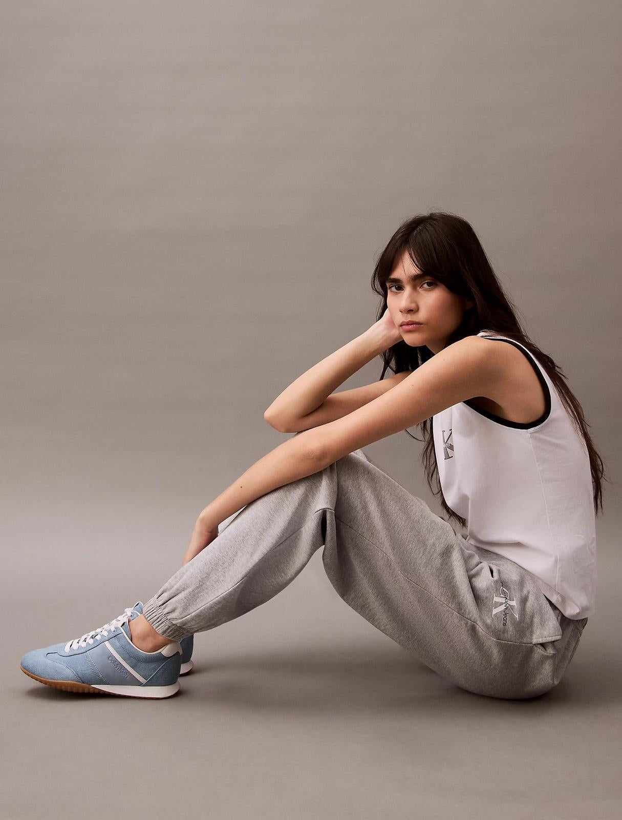 Pantalone Calvin Klein in felpa con logo ricamato donna