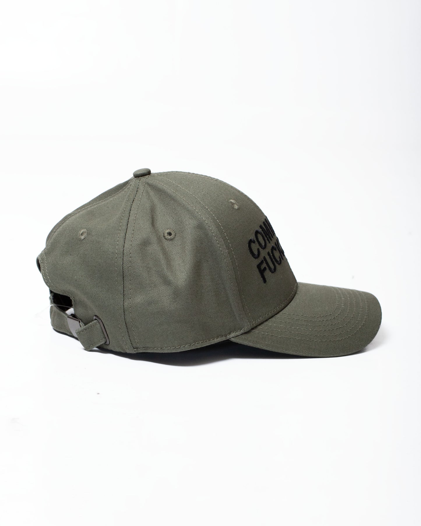 Cappello Comme des Fuckdown con logo ricamato