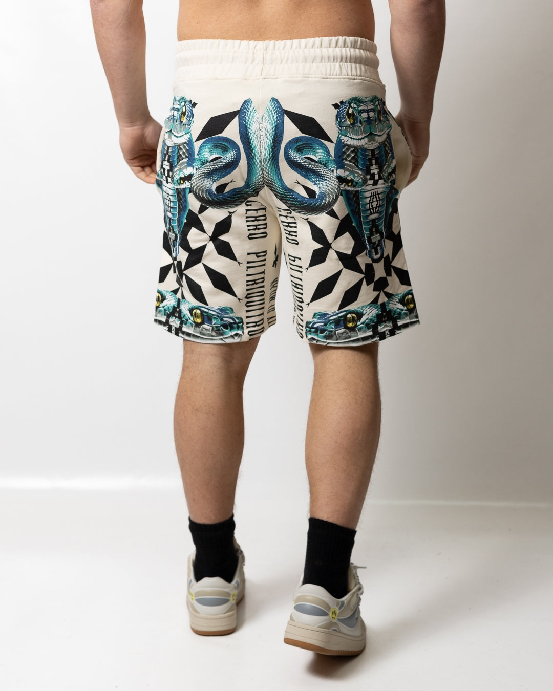 Bermuda Marcelo Burlon in felpa con stampa all-over uomo