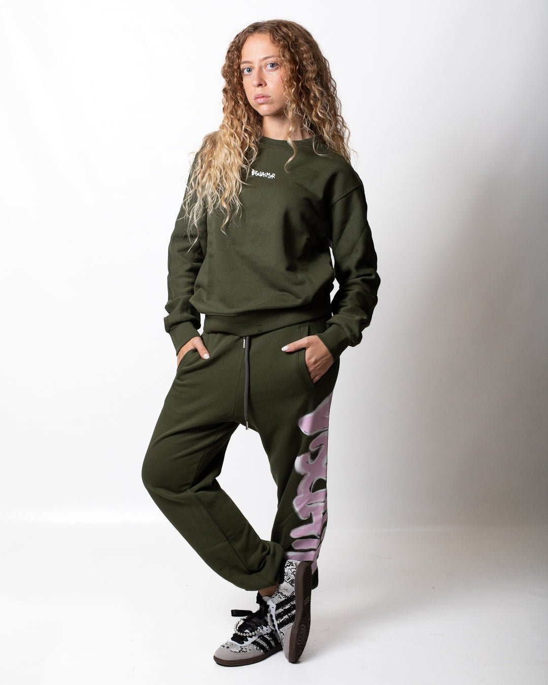 Pantalone Disclaimer in felpa con logo glitterato donna
