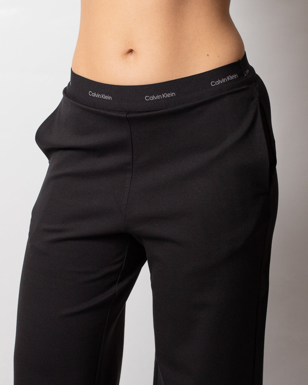 Pantalone Calvin Klein stretch a gamba larga donna