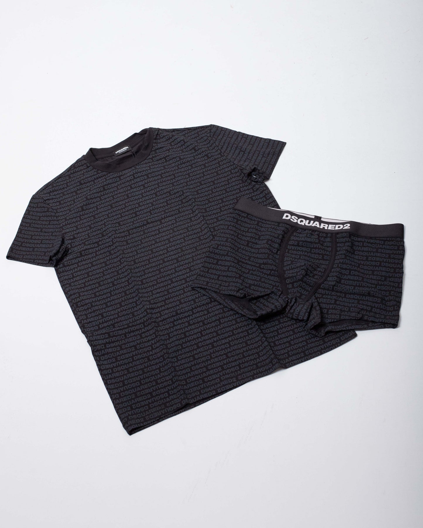T-Shirt e boxer Dsquared2 con logo stampato all-over uomo