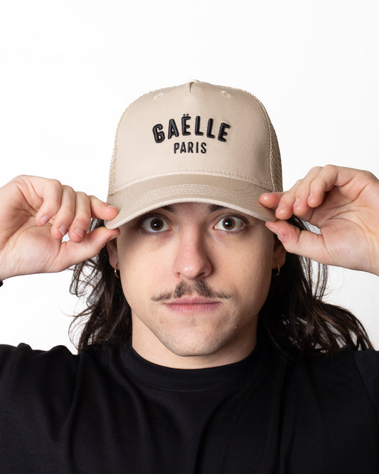 Cappello Gaelle in rete con ricamo