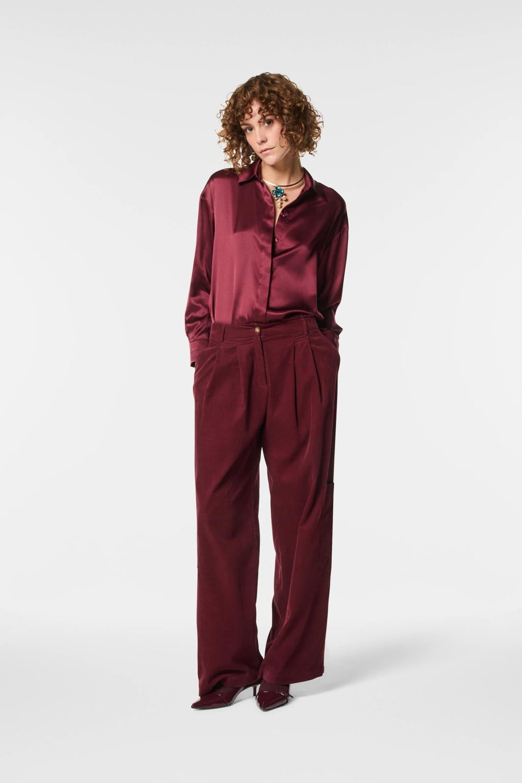 Pantalone Nenette cargo in suede donna