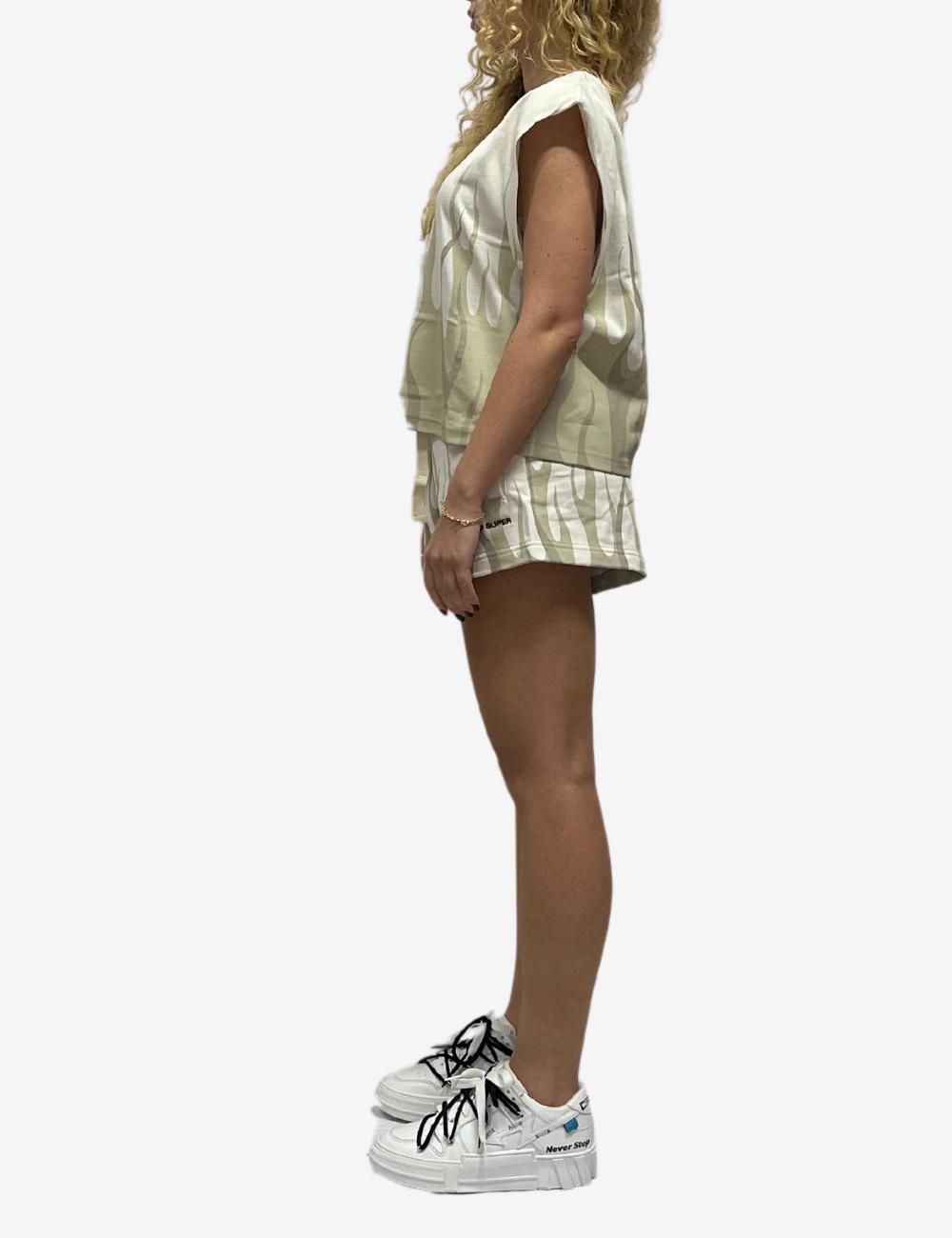Short Vision of super con fiamme donna
