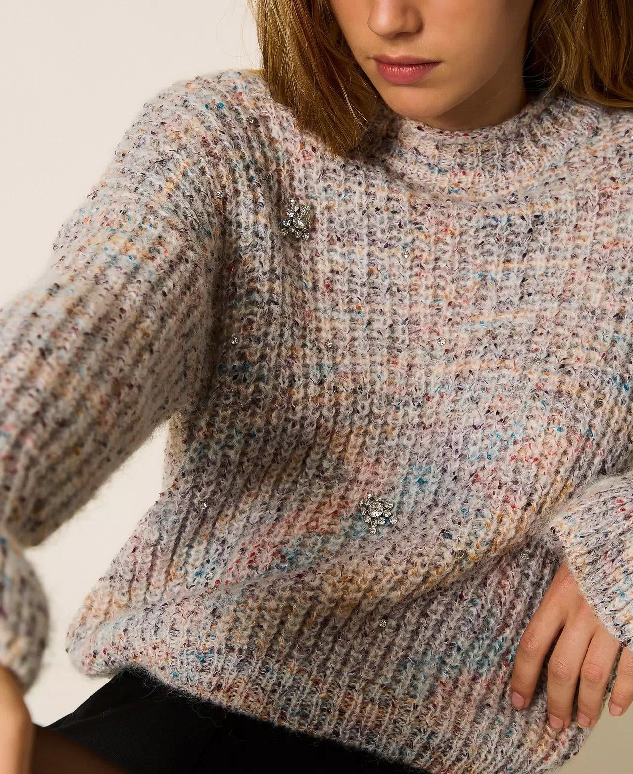 Maglia Twinset Actitude multicolor con gioielli donna