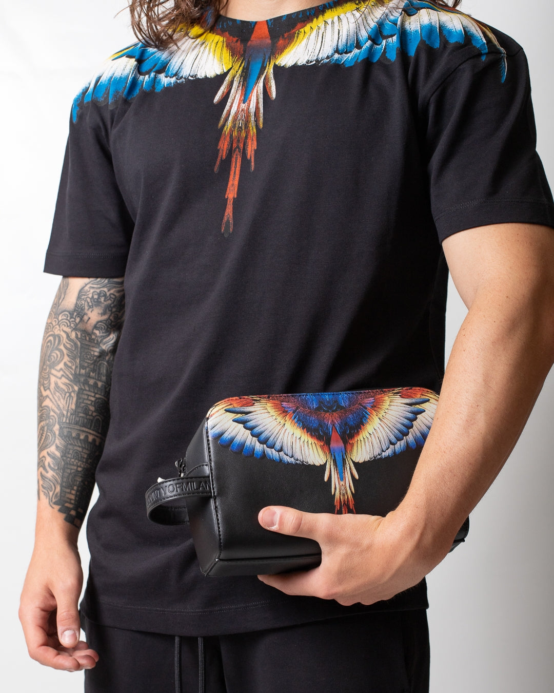 Pochette Marcelo Burlon beauty in ecopelle con logo wings colorfull