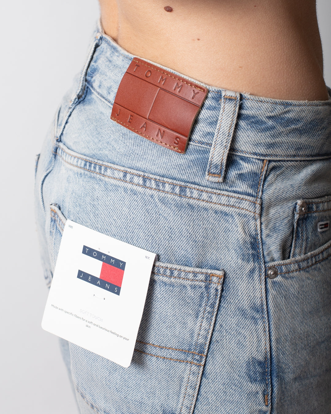 Bermuda Tommy Jeans in denim donna