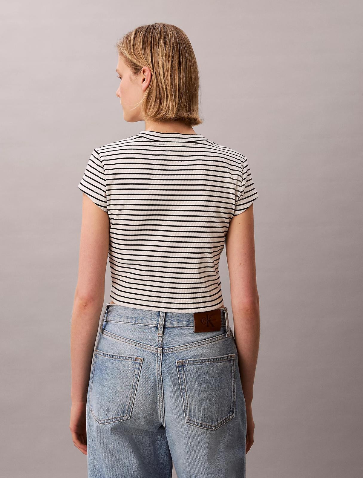T-Shirt Calvin Klein slim in costina a strisce donna