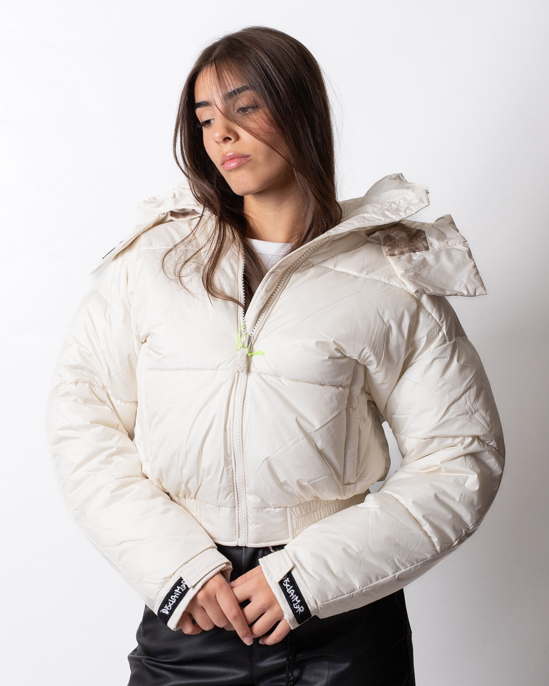 Piumino Disclaimer puffer con dettagli maculati donna