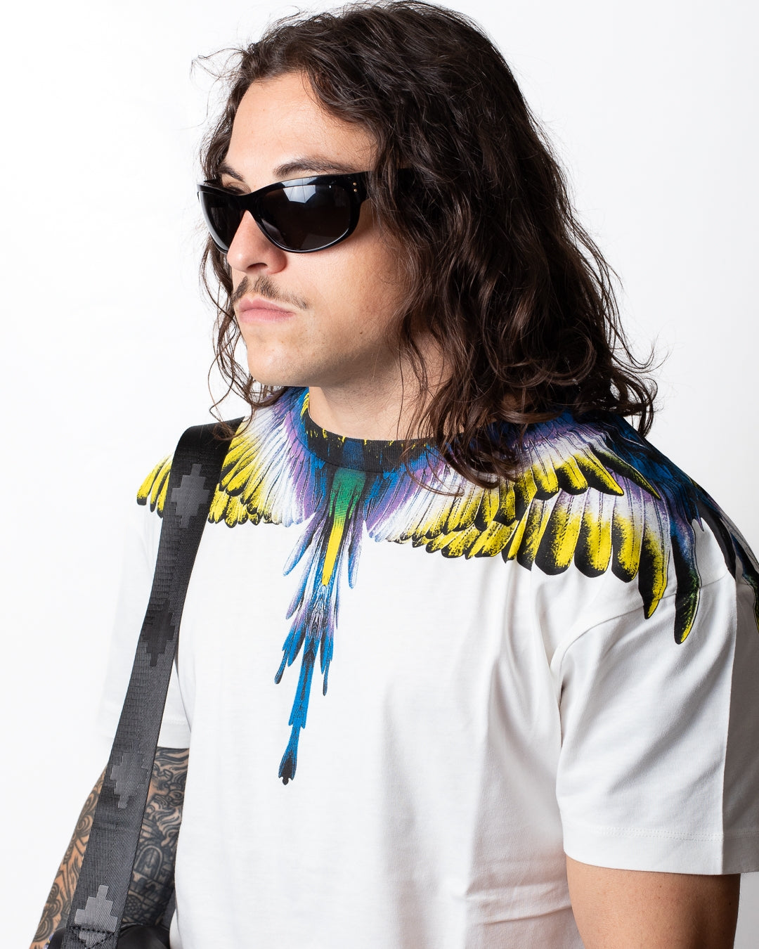 T-Shirt Marcelo Burlon con logo wings colorfull uomo