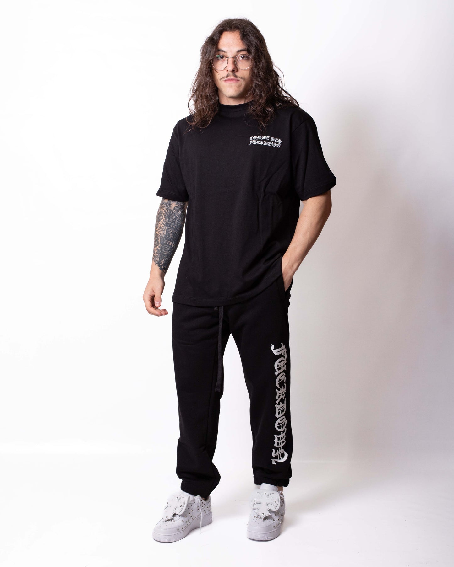 T-Shirt Comme des Fuckdown con logo gothic uomo