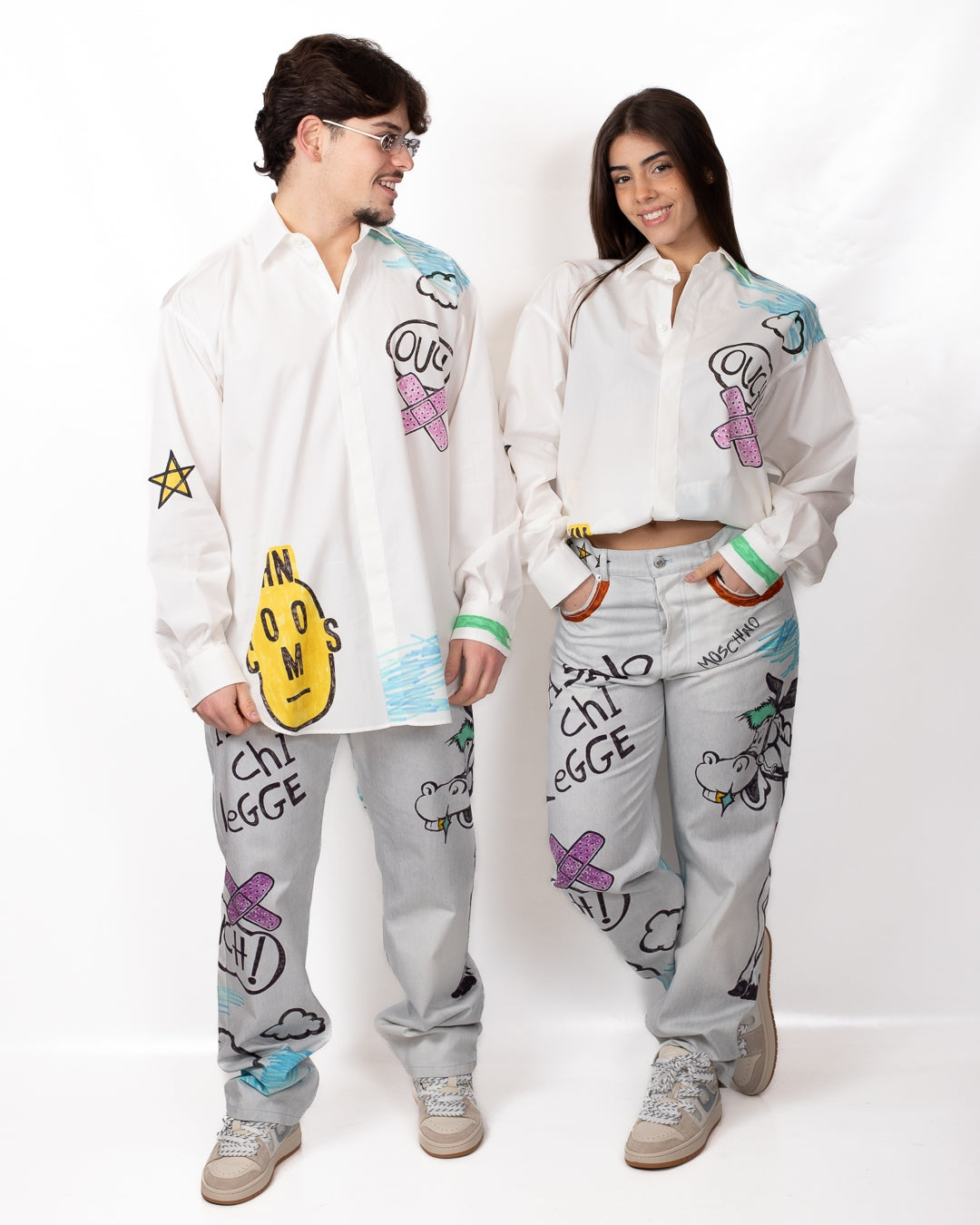 Pantalone Moschino straight con stampa disegno