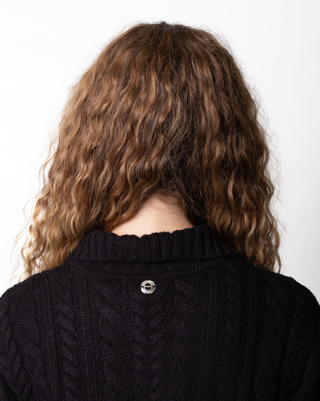 Maglia Twinset Actitude scollo a V con gioielli donna