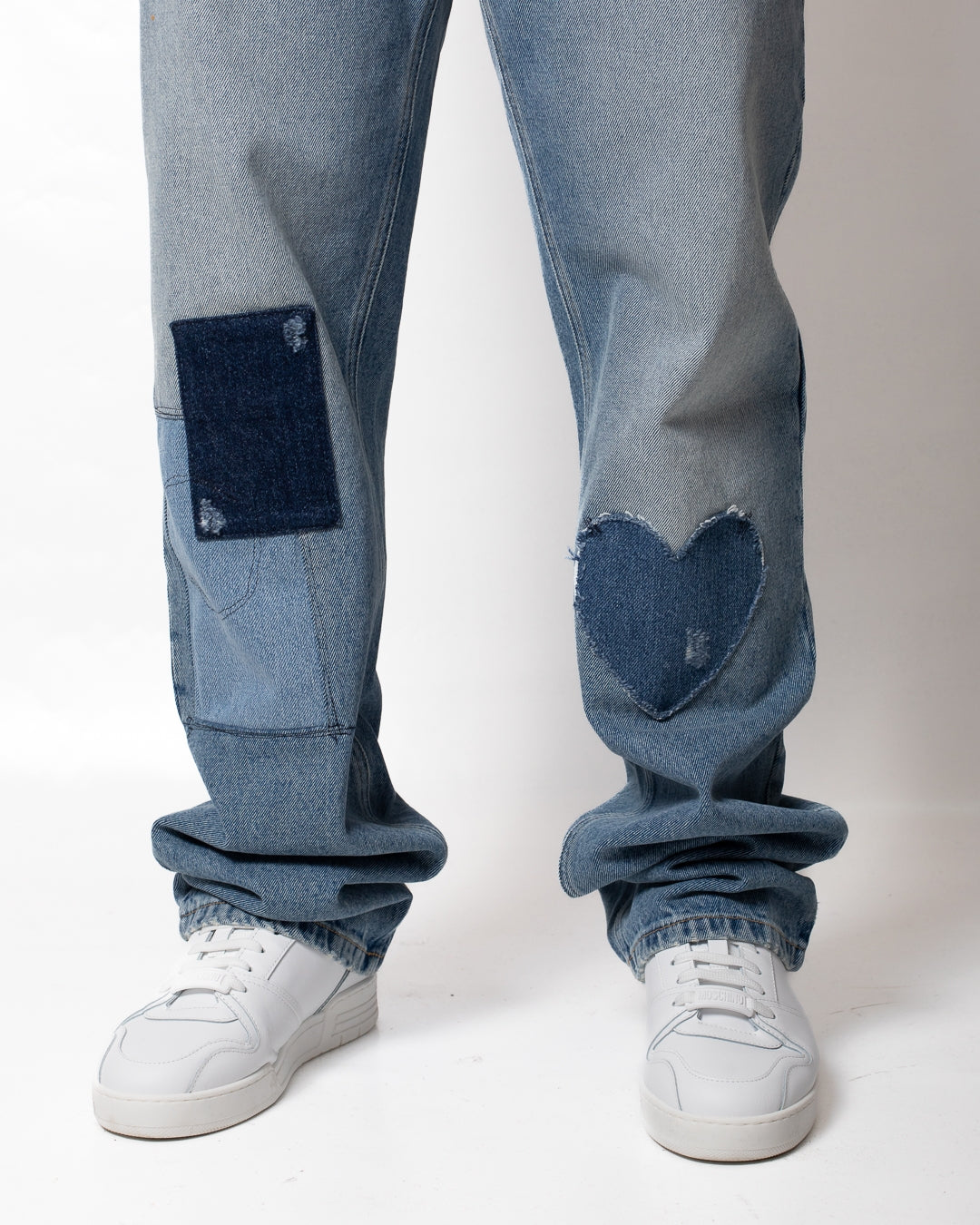 Jeans Moschino straight con patch
