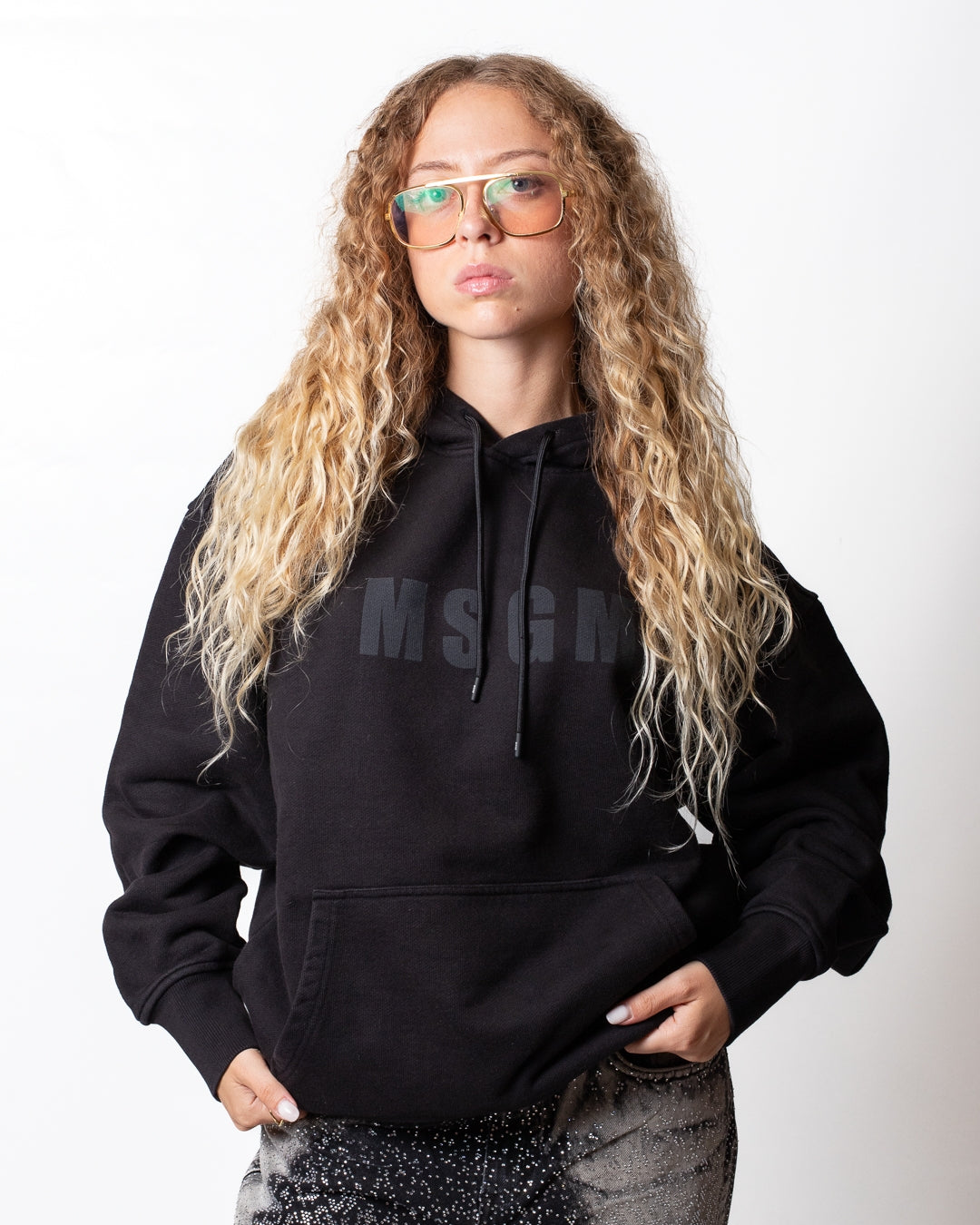 Felpa MSGM con cappuccio e logo tono su tono
