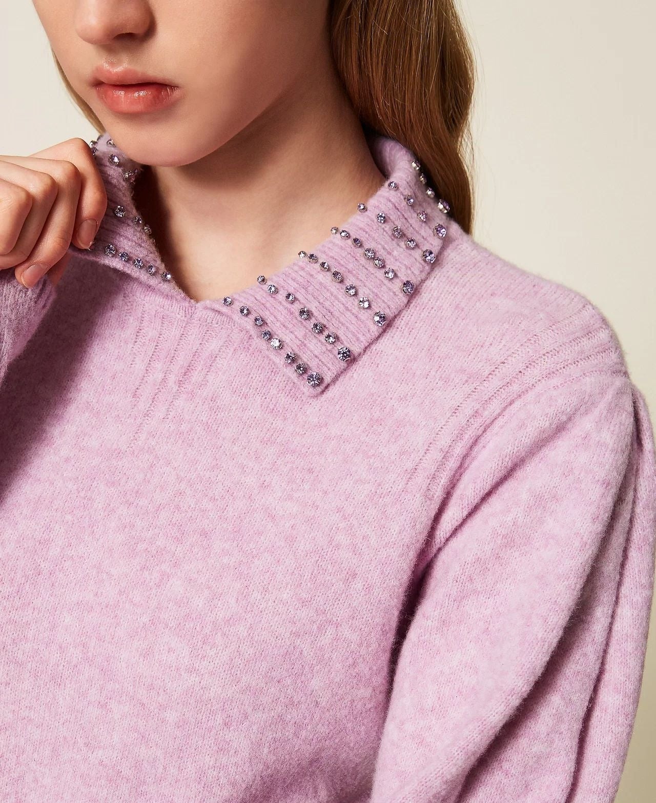 Maglia Twinset Actitude con colletto e gioielli donna