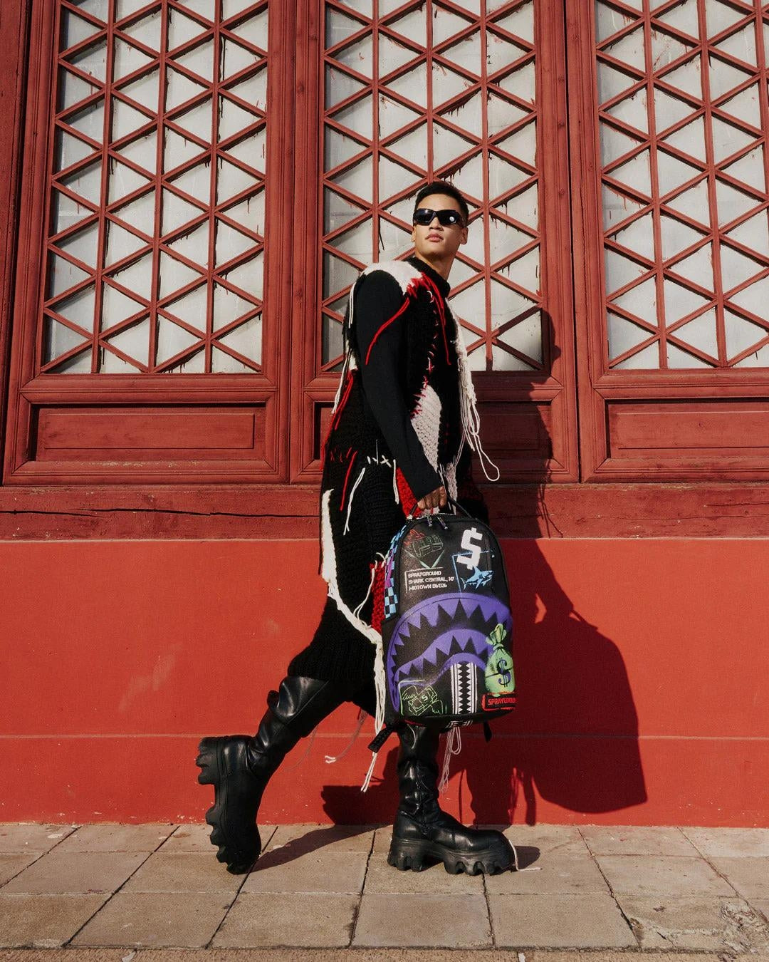 Zaino Sprayground nero Shark central stencils-black dlxsv backpack