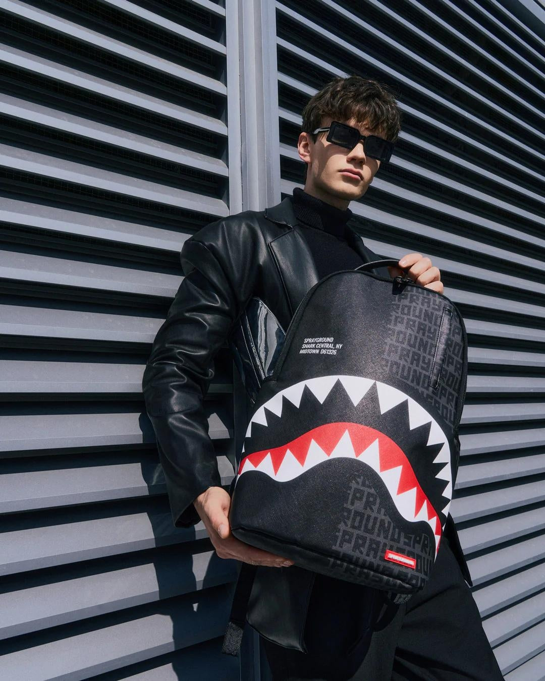 Zaino Sprayground nero Shark central split infinity dlxsv backpack