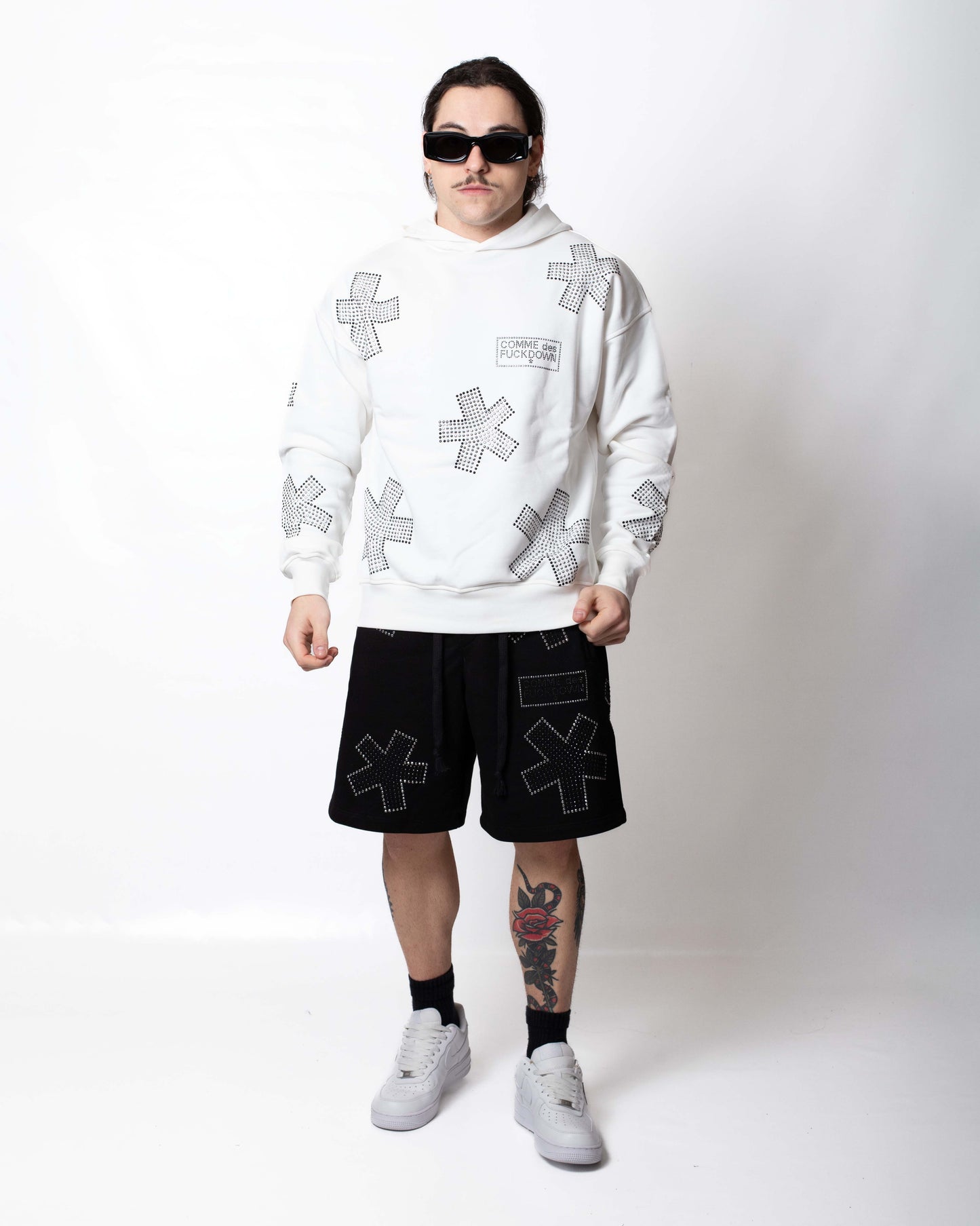 Felpa Comme des Fuckdown con cappuccio e strass all-over uomo