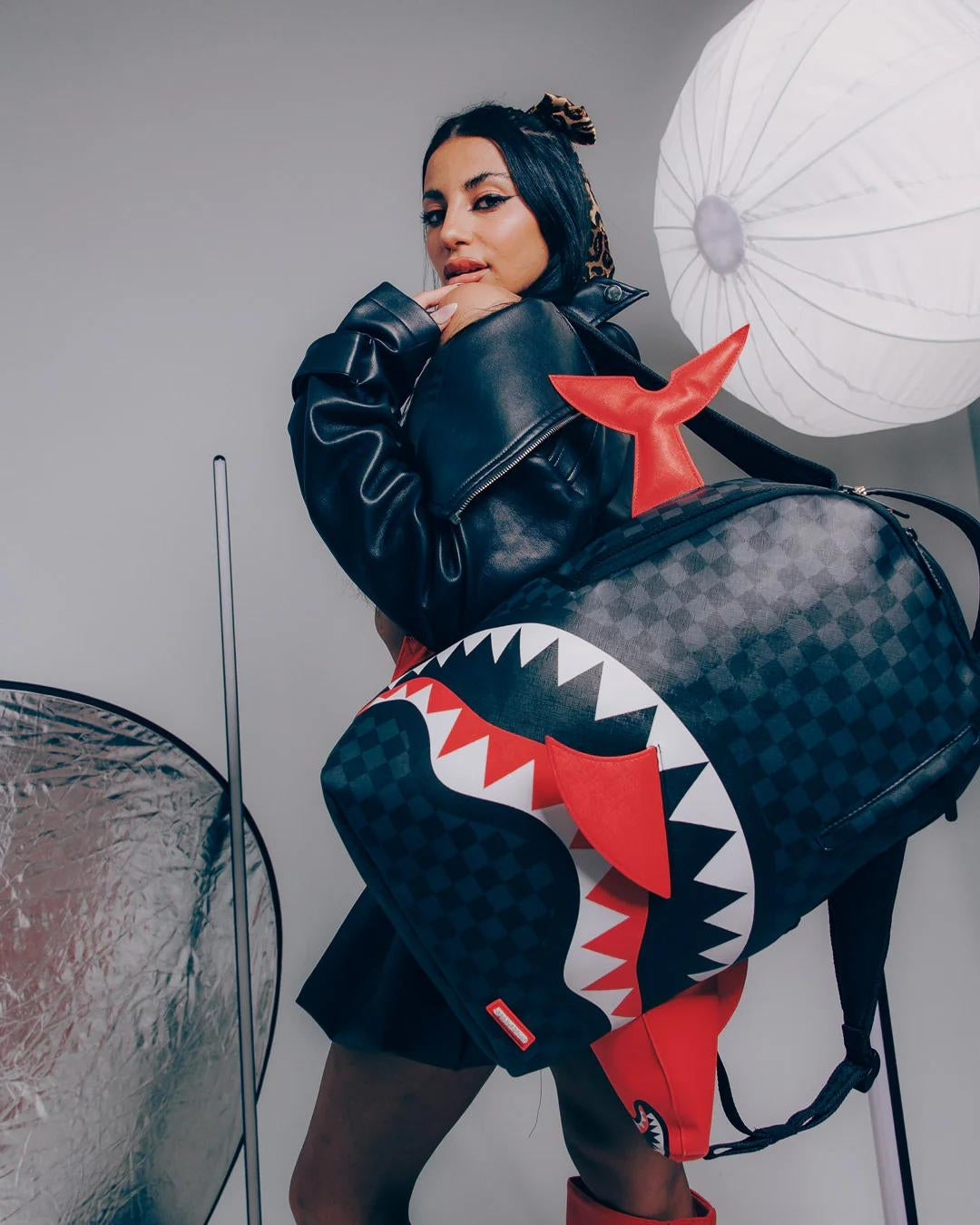 Zaino Sprayground nero Shark smashed through dlx backpack