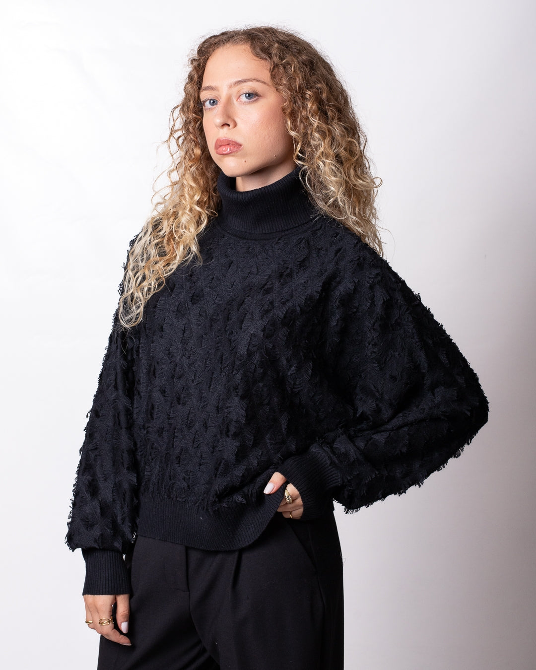 Maglia Twinset Actitude dolcevita con frange donna