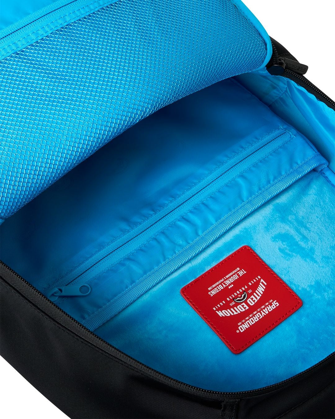 Zaino Sprayground nero SHARK CENTRAL LIGHT BLUE BACKPACK