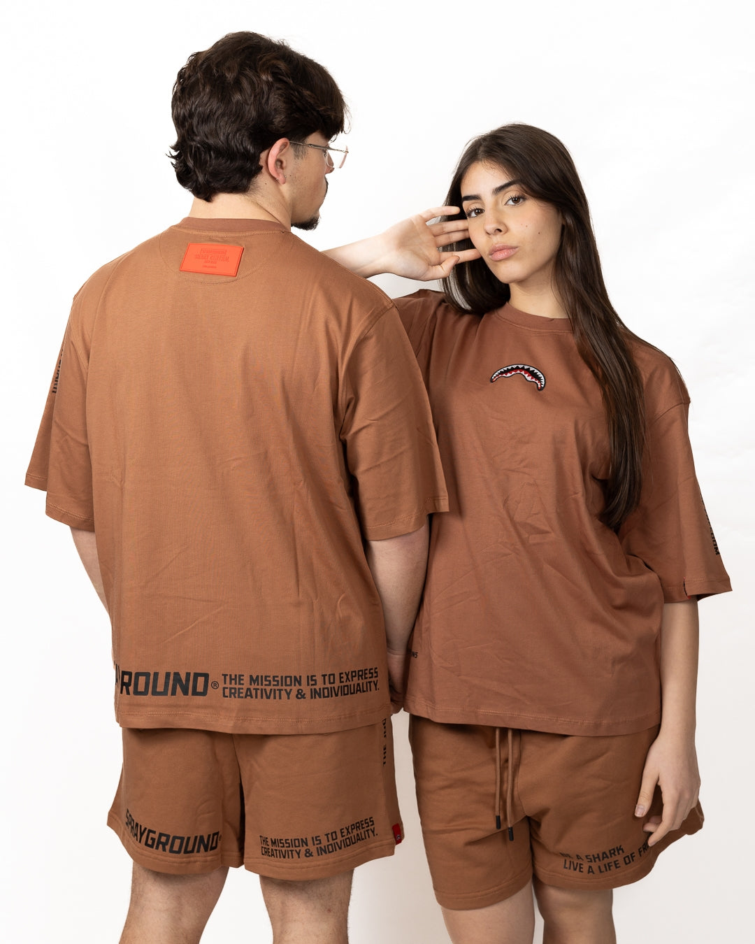 T-Shirt Sprayground "Be a shark brown"