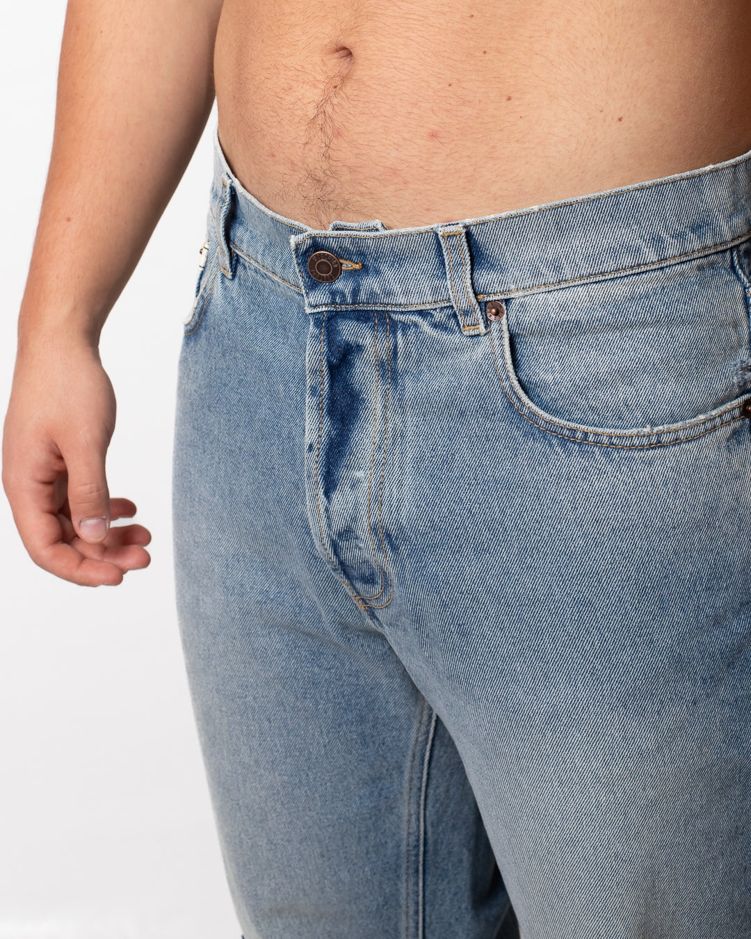 Jeans Moschino straight con patch