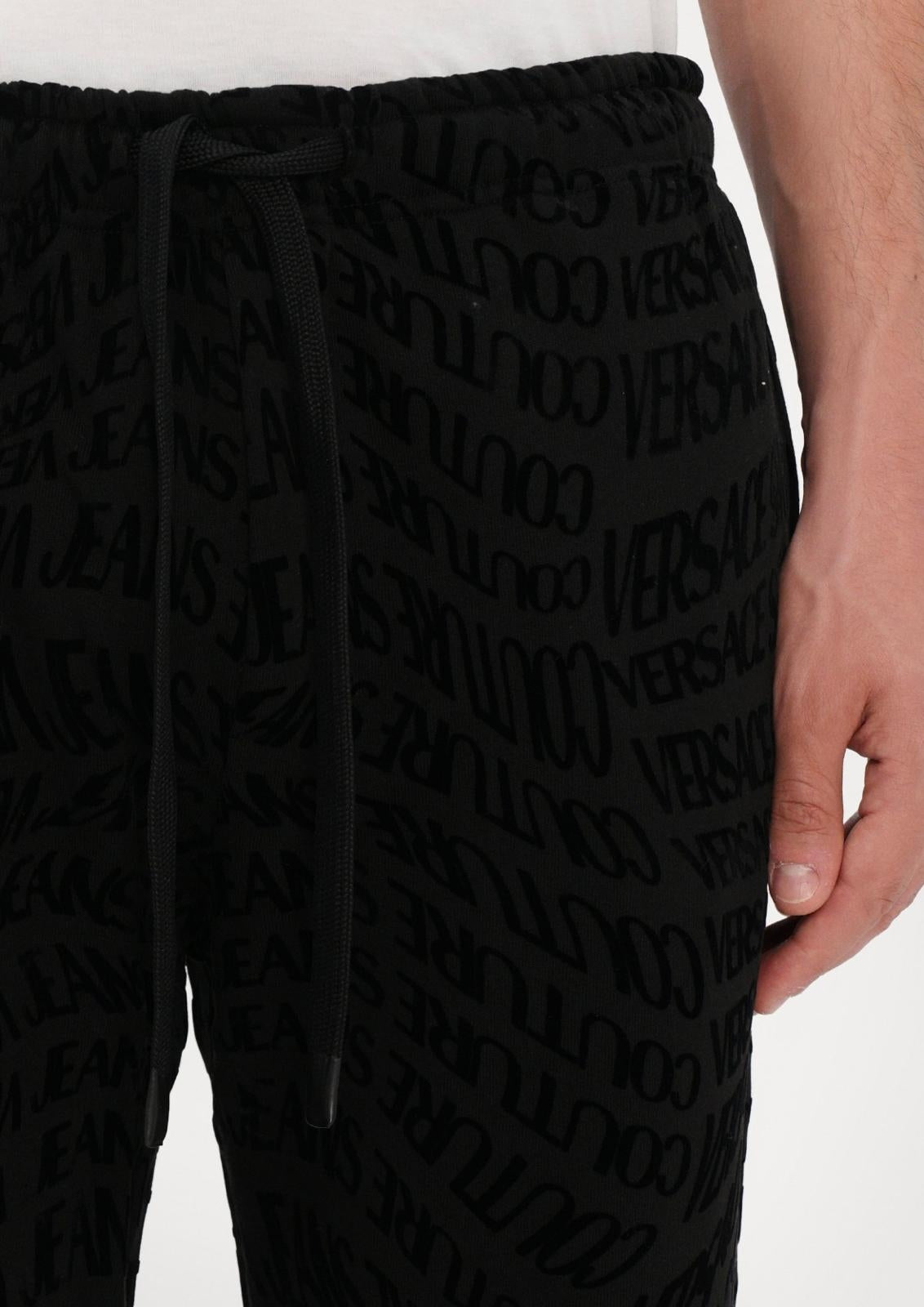Pantalone Versace Jeans Couture in felpa "Logomania" uomo