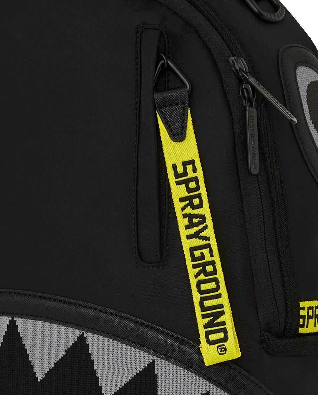Zaino Sprayground nero Shark central yellow tape dlx satin backpack