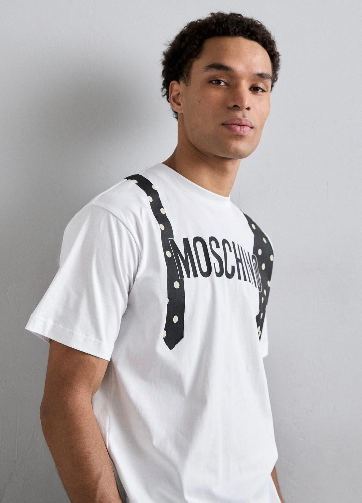 T-Shirt Moschino con maxi logo e cravatta stampa uomo