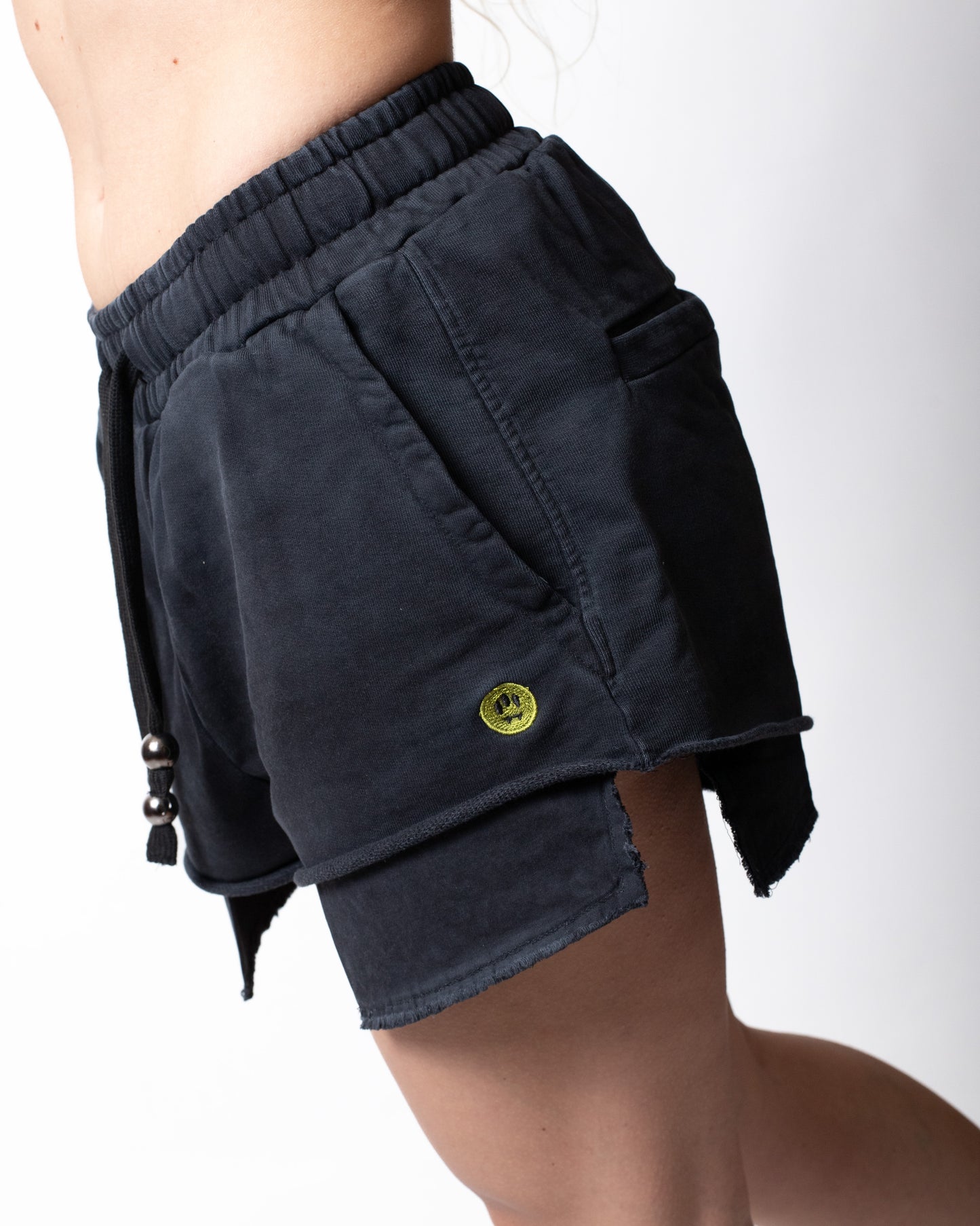 Short Barrow in felpa con smile ricamato donna