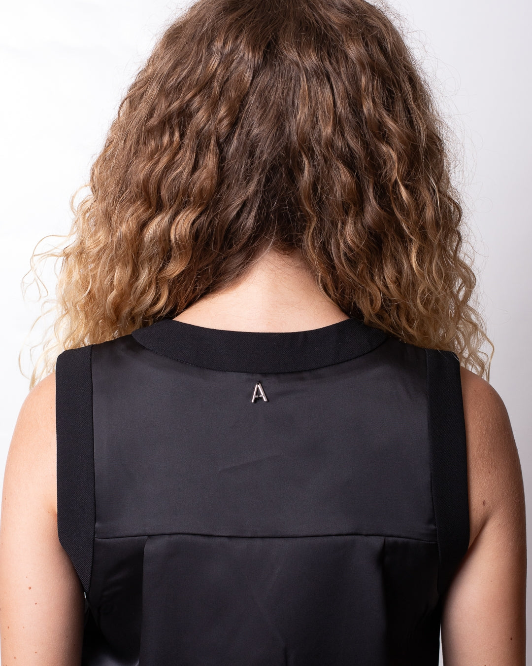 Gilet Twinset Actitude con schiena effetto seta donna